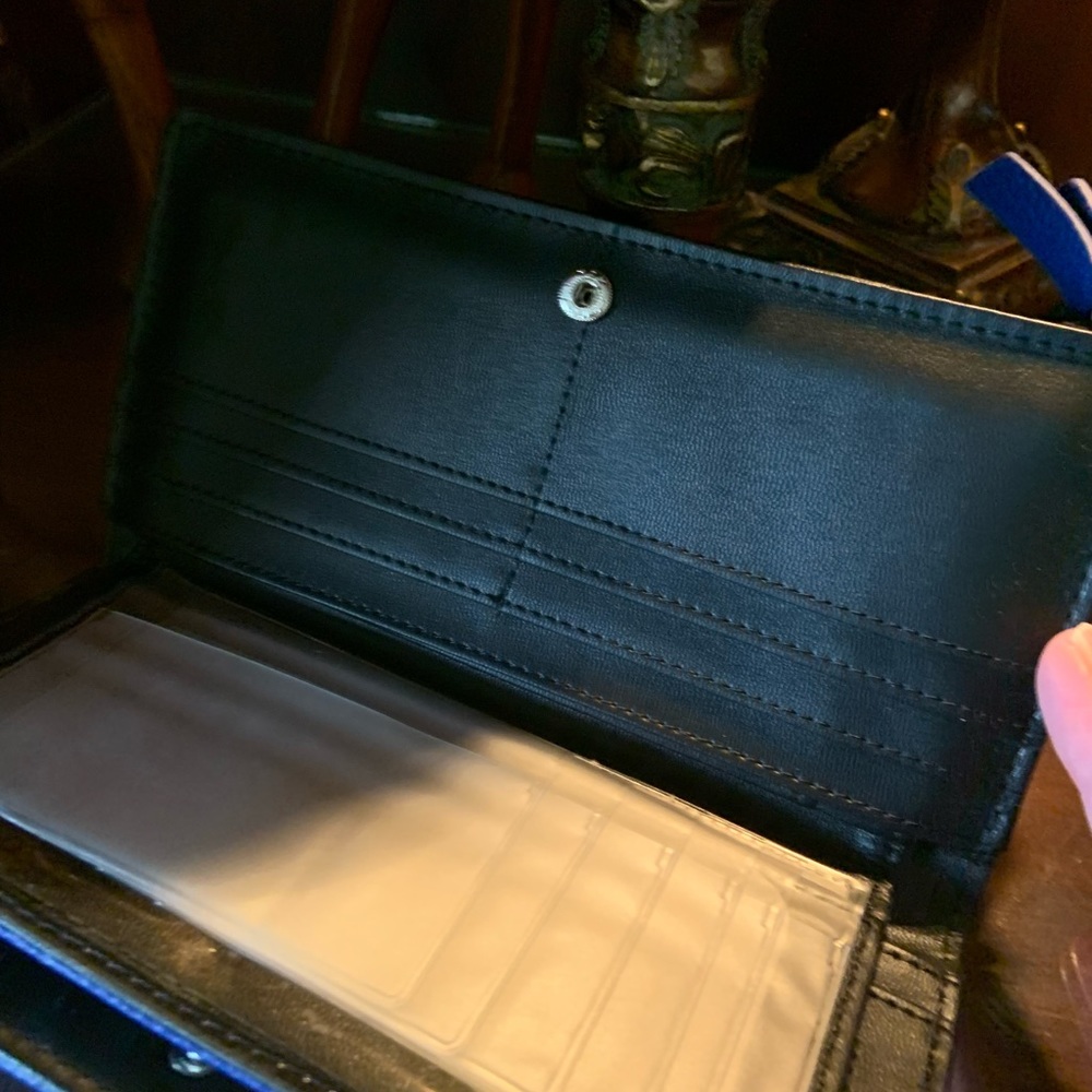 Gold Coast Tasseled Wallet - Picture 3 of 5